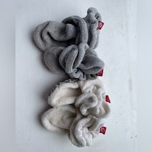 Zutano Booties 12 months 2 Pairs